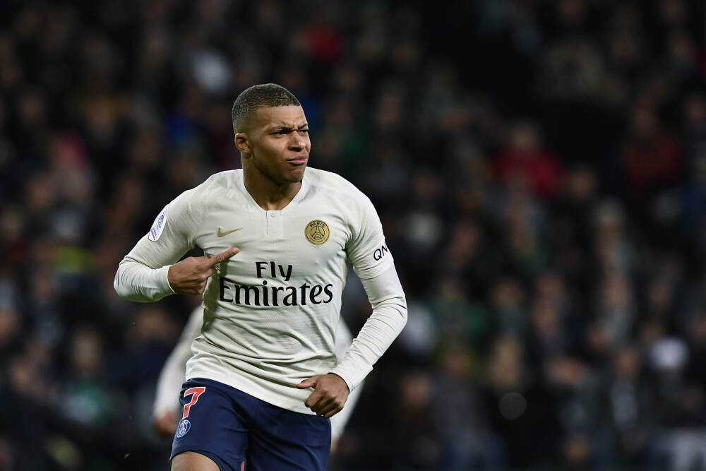 U15国足1-1战平韩国，徐亮赛后直言：身体对抗差、球员没特点！